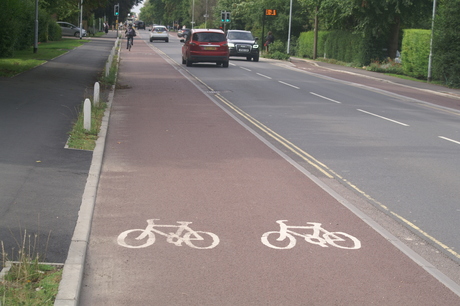 Stepped cycle track
